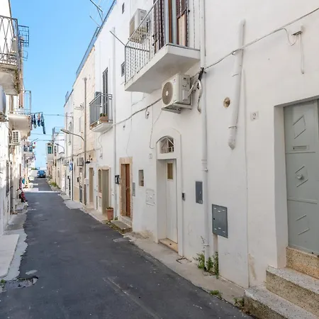 Renoir Ostuni